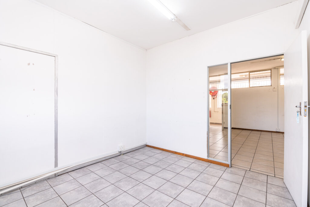 267 Main Road-10